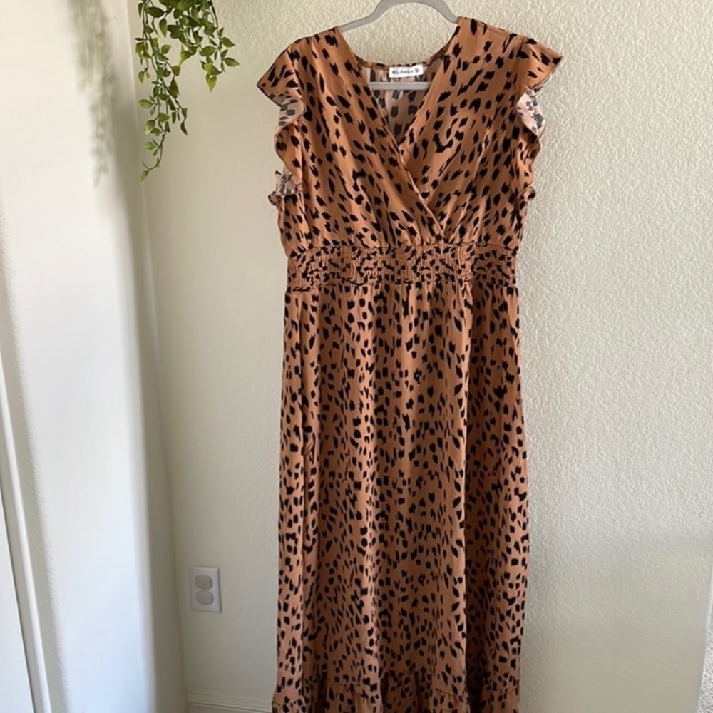 NWOT Elings Dress